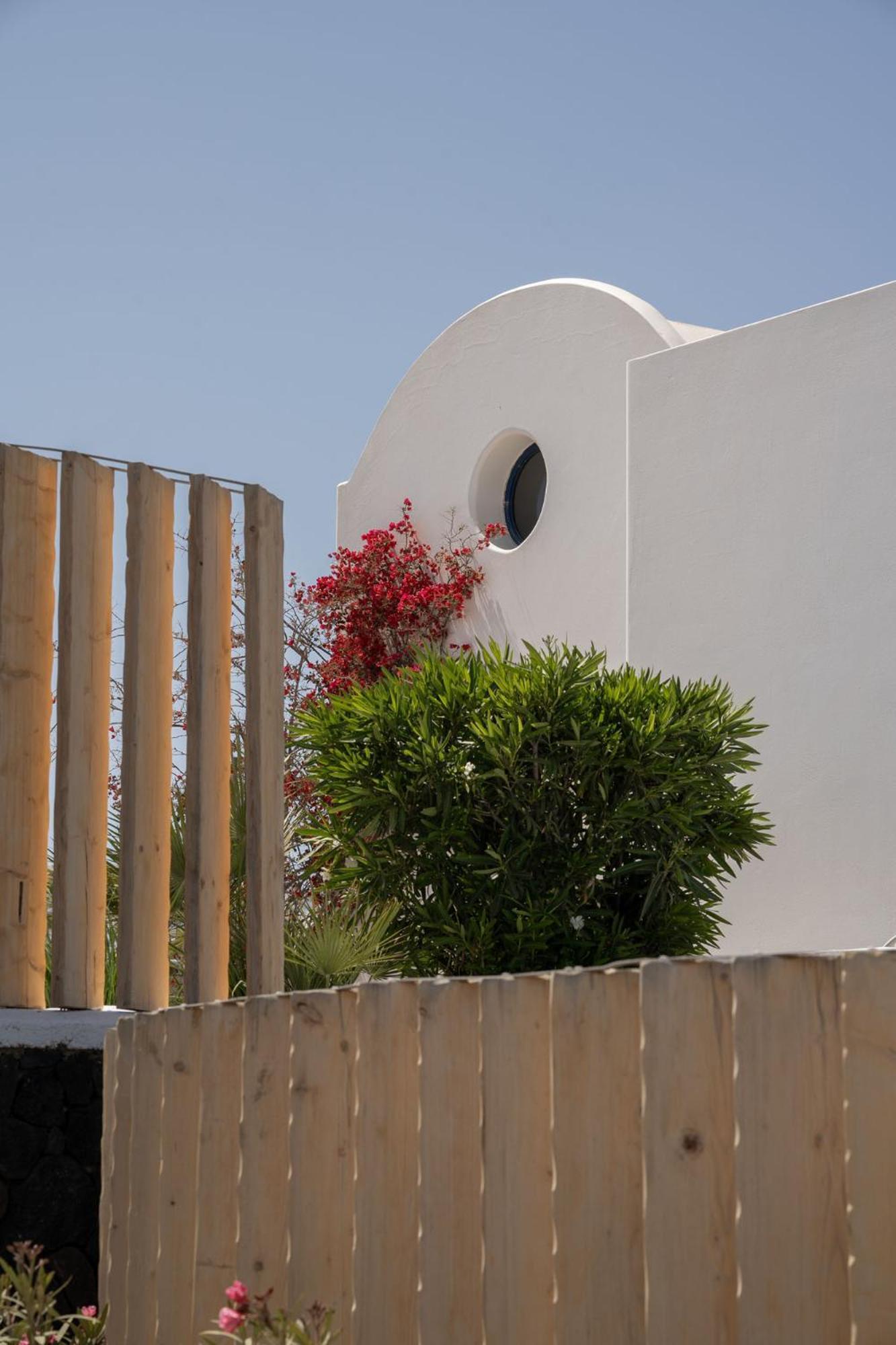 Amor Hideaway Villas Fira  Exterior photo